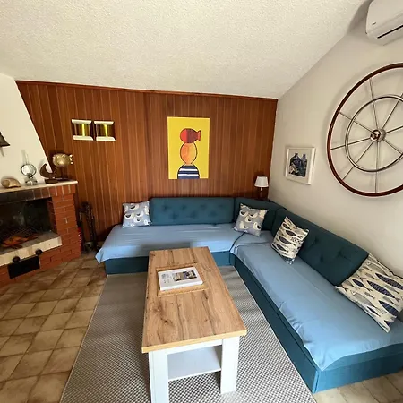 House Mia